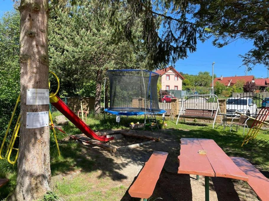 Apartman Katarina V Penzione Pod Smrekom Martin Bagian luar foto